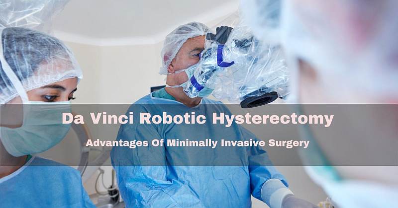 Surgeon performing a da Vinci robotic hysterectomy
